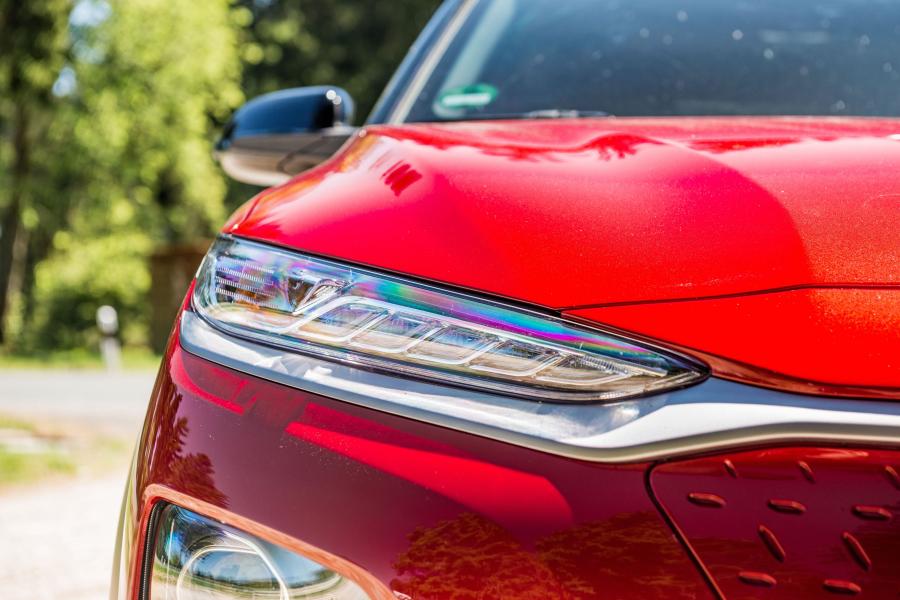 Детали экстерьера Hyundai Kona Electric 2018 года  (WW) (фото 14 из 48)